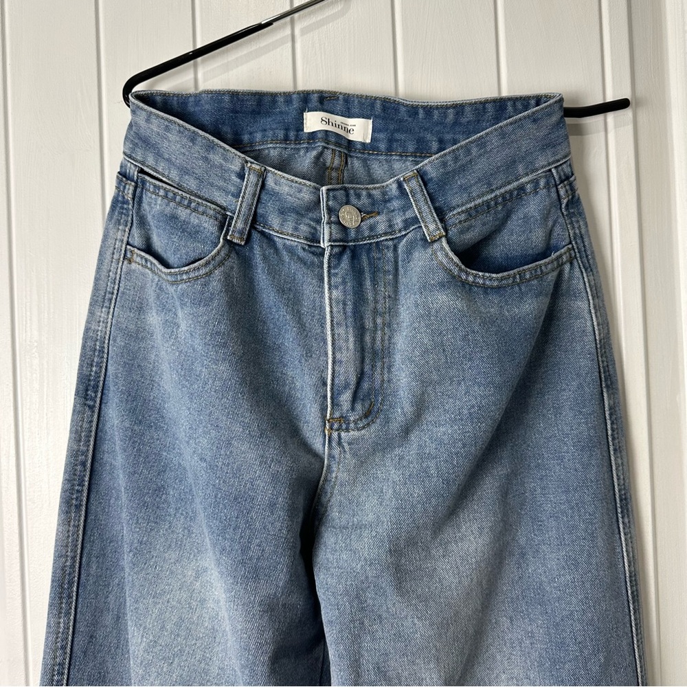 Shinne Classic Blue Women's Straight Leg cutout Jeans size medium - Picture 3 of 8
